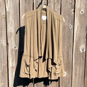 Caslon olive green waterfall drape vest size small
